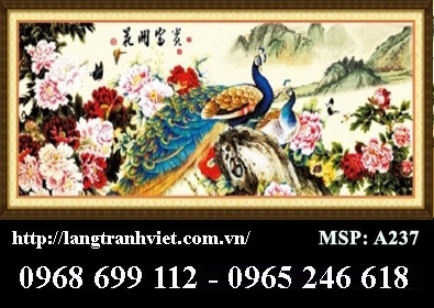 Tranh thêu chữ thập Phu Thê Viên Mãn. Kích thước: 172 X 65 cm.